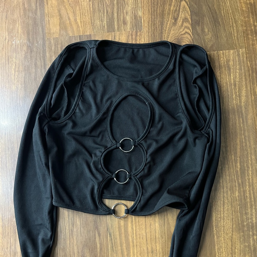 black crop top